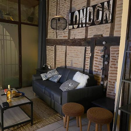 Poppy Appartement De Charme A 2 Min Centre-Ville Фижак Екстериор снимка
