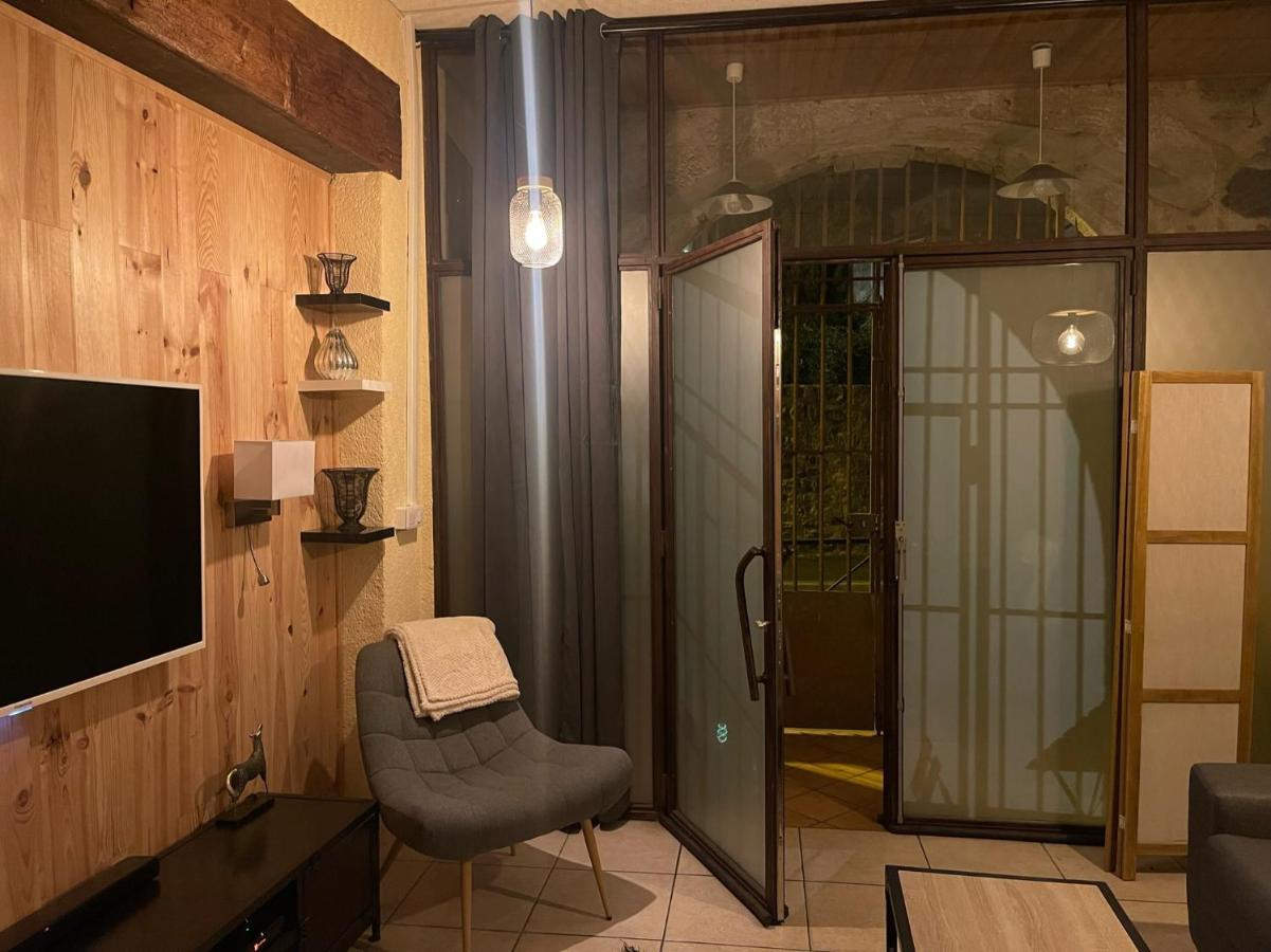 Poppy Appartement De Charme A 2 Min Centre-Ville Фижак Екстериор снимка