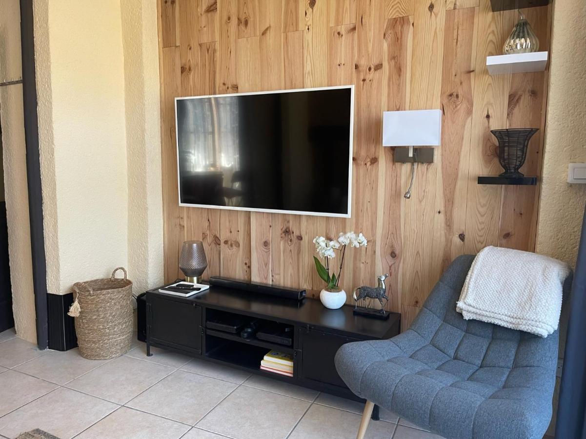 Poppy Appartement De Charme A 2 Min Centre-Ville Фижак Екстериор снимка