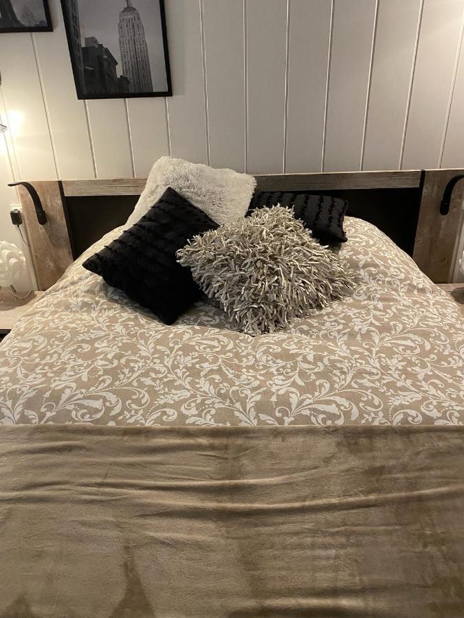 Poppy Appartement De Charme A 2 Min Centre-Ville Фижак Екстериор снимка